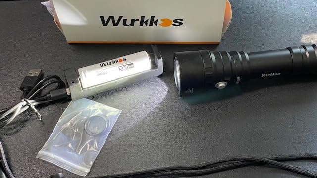 Wurkkos WK20S Scuba Diving Flashlight, 2000 Lumen Dive Flashlight | 363M Long Range SST40 LED 90CRI IPX8 Waterproof Underwater Torch Professional Snorkeling Light for Under Water Deep Sea Cave customer photo 1