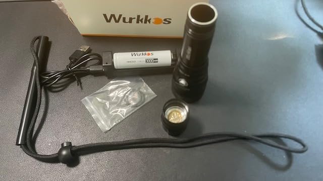 Wurkkos WK20S Scuba Diving Flashlight, 2000 Lumen Dive Flashlight | 363M Long Range SST40 LED 90CRI IPX8 Waterproof Underwater Torch Professional Snorkeling Light for Under Water Deep Sea Cave customer photo 2