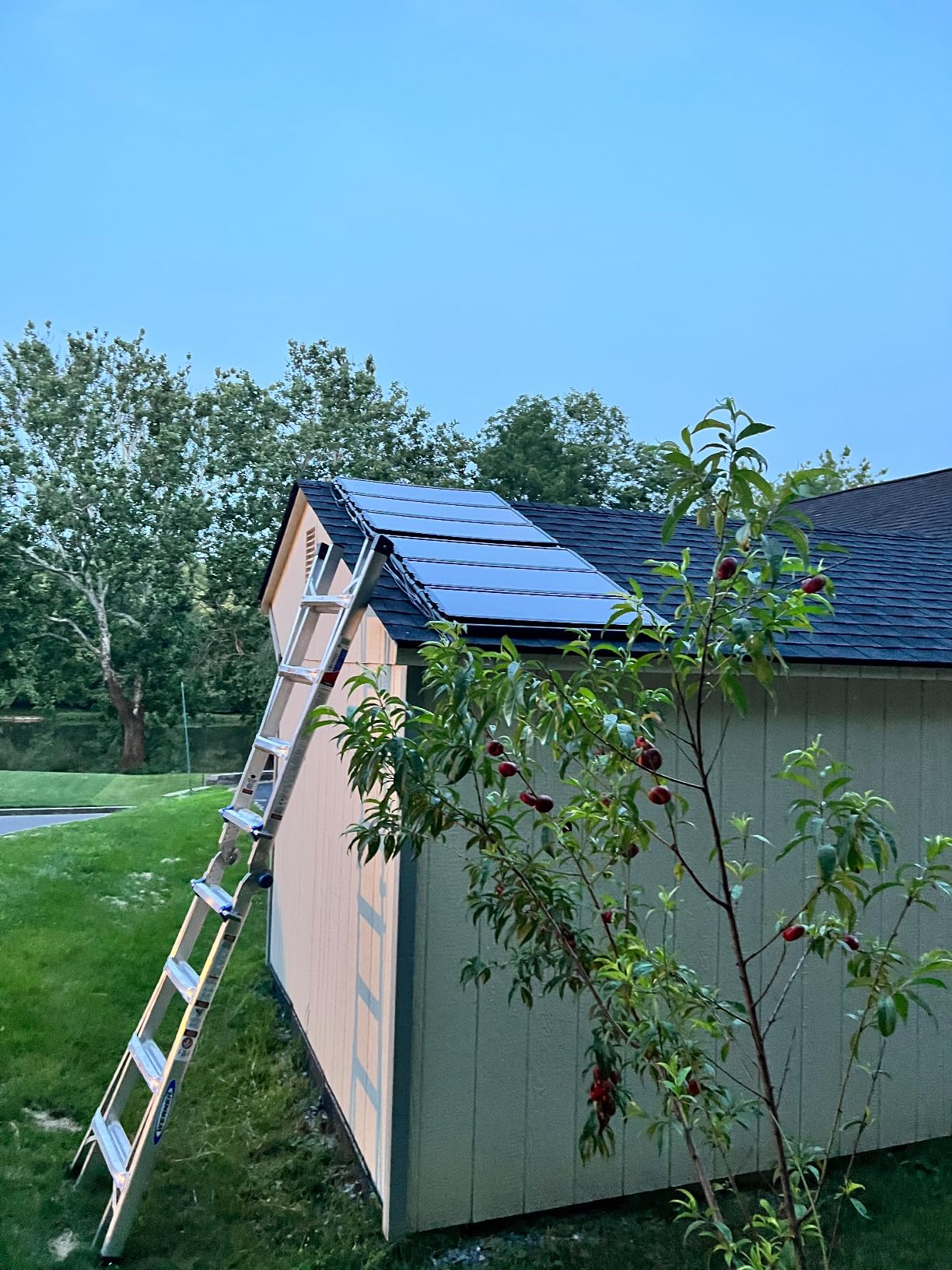 EF ECOFLOW Portable Power Station RIVER 2, 256Wh LiFePO4 Battery/ 1 Hour Fast Charging, 2 Up to 600W AC Outlets, Solar Generator (Solar Panel Optional) for Outdoor Camping/RVs/Home Use customer photo 2