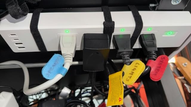 Smart Plug Power Strip, PD 20W USB-C, 15A WiFi Flat Outlet, 6 Feet | Compatible with HomeKit, Alexa, Google Assistant & SmartThings, with 4 AC Outlets & 4 USB Ports, Surge Protector Extender customer photo 1