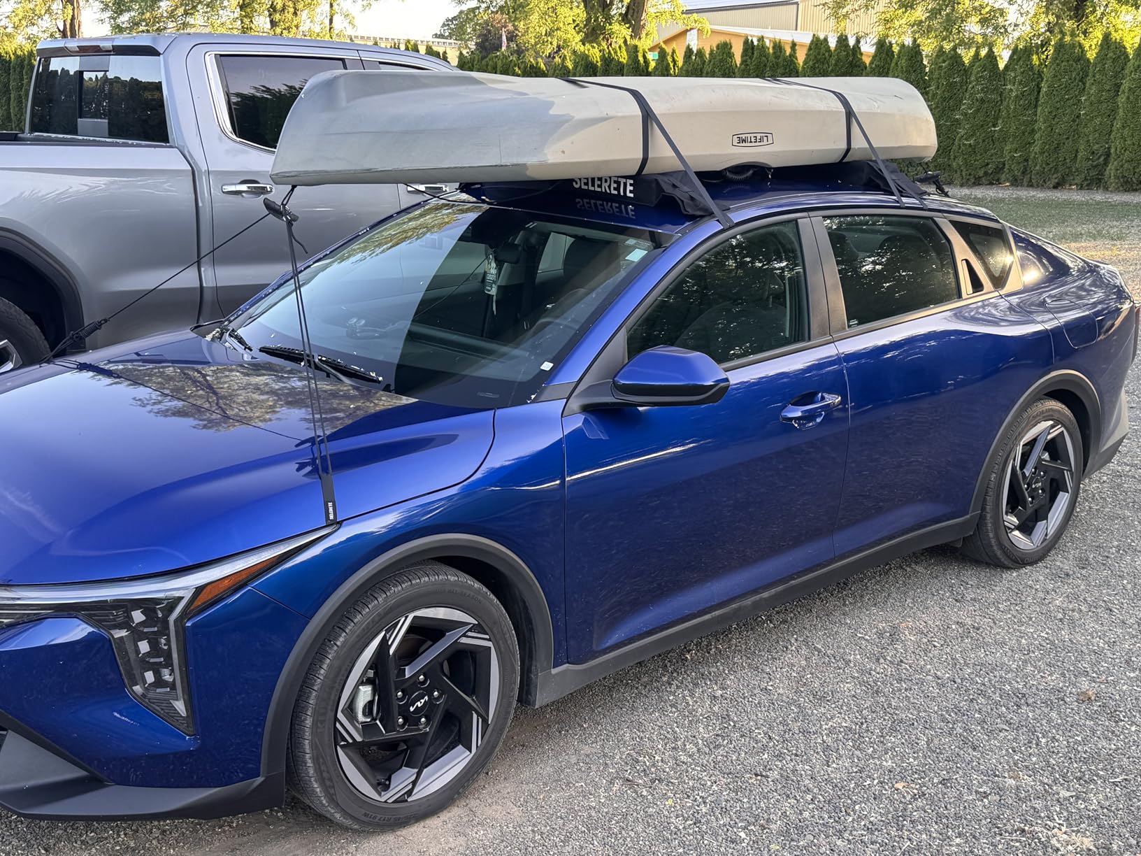 Universal Car Soft Kayak Roof Rack Pads for Kayak Surfboard SUP with 20FT Durable Tie-Down Straps, 2 Tie Down Rope, 4 Quick Loop Straps customer photo 1