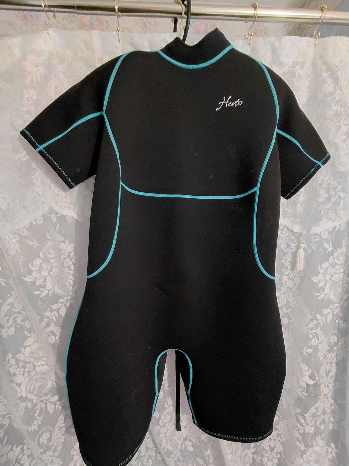 Wetsuit Hanger Drying - Foldable Vented Quick Dry Suit Hanger | 360° Rotating Hook, Curved Shoulder Support, Fits All Suit Sizes, Ideal for Wetsuits, Drysuits, Rash Guards & Board Shorts customer photo 1