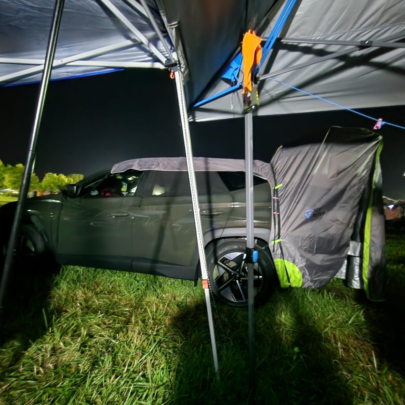 JOYTUTUS SUV Tailgate Tent with Awning Shade, Water Resistant Camping Tent customer photo 2