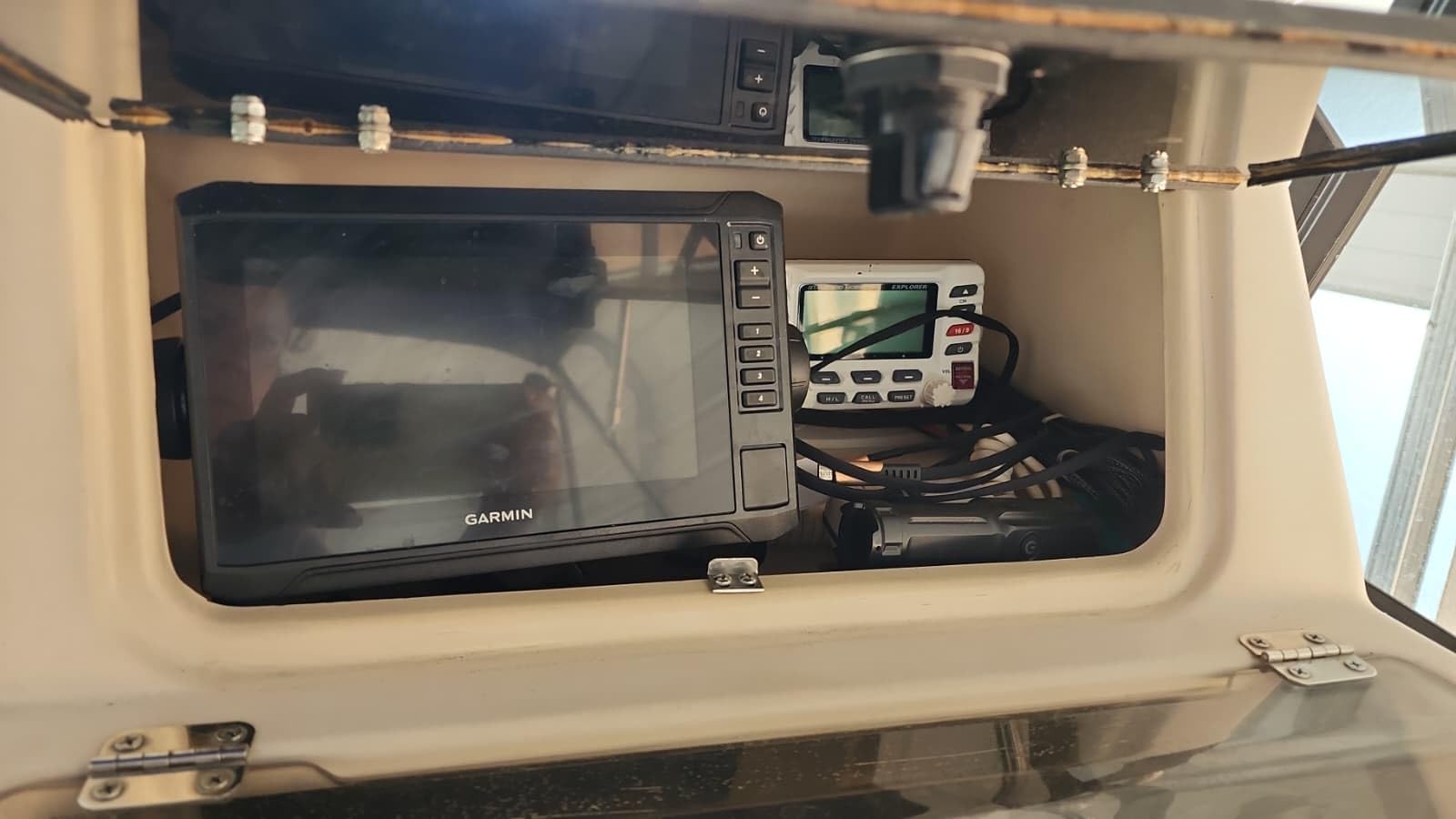 Garmin ECHOMAP UHD2 74sv with GT54 Transducer, 7