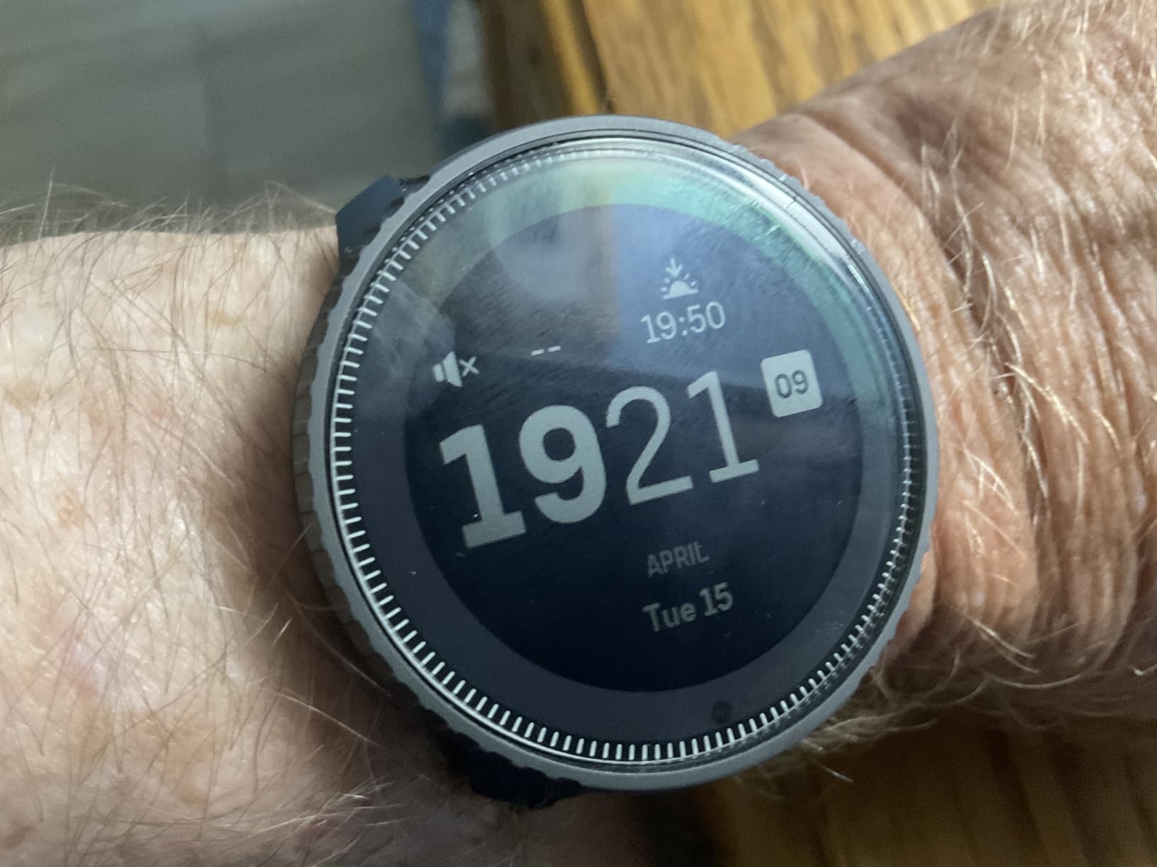 Suunto Vertical GPS Adventure Watch Activity Tracker w/Dual-Band GNSS and Offline Maps Supports 95+ Sports Training Metrics and Recovery Insights Solar Charging Opt. for 1yr Daily Use customer photo 1