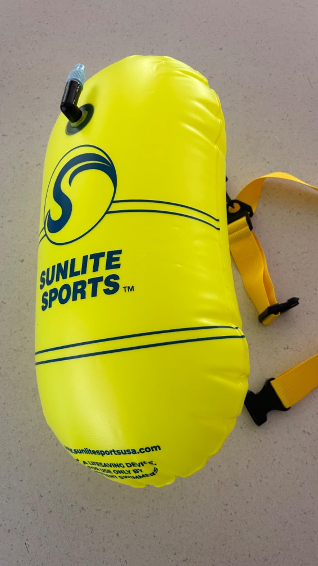 Sunlite Sports Swim Buoy Premium Quality, Highly Visible Waterproof Safety Marine Float Training for Open Water Swimming, for Swimmers, Triatheletes, Kayakers, Snorkelers, Throwable Flotation Device for Adults customer photo 2