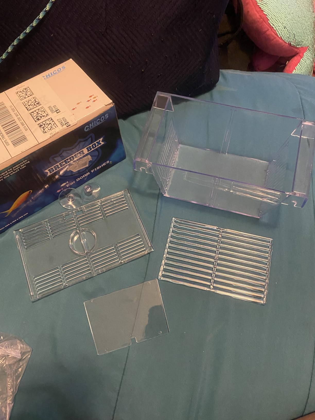 DaToo Fish Breeding Box Aquarium Holding Tank Transparent Fish Isolation Box Acclimation Hatchery Incubator Breeder for Betta Shrimp Clownfish Guppy customer photo 2