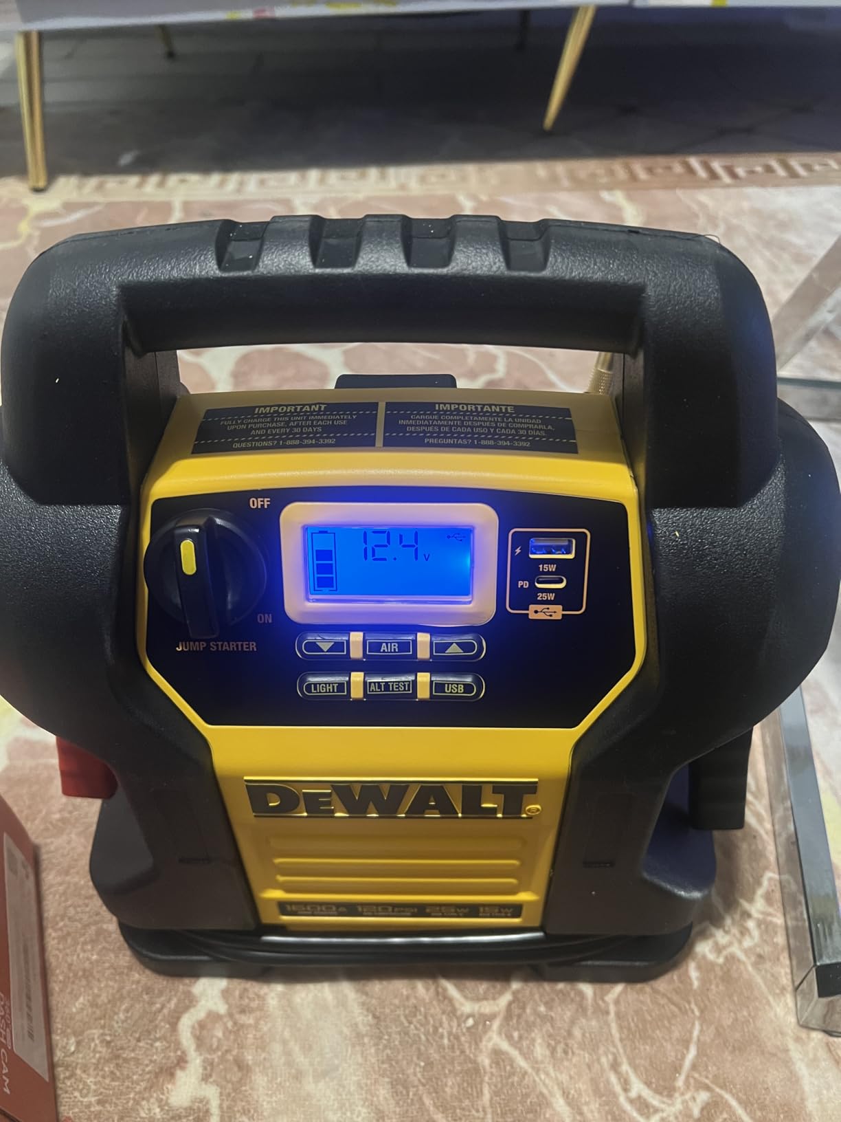 DEWALT DXAEJ14 Digital Portable Power Station Jump Starter - 1600 Peak Amps with 120 PSI Compressor for Tires, Sports Equipment & Bikes, 15W USB-A and 25W USB-C Power customer photo 1