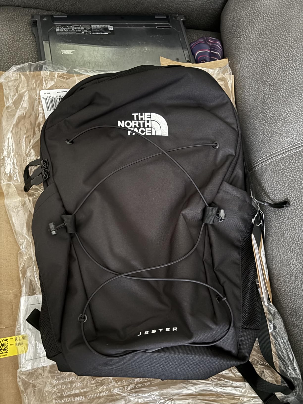 The North Face Jester Everyday Laptop Backpack, TNF Black-NPF, One Size | Commuter Daypack, Water Repellent, Laptop Sleeve customer photo 2