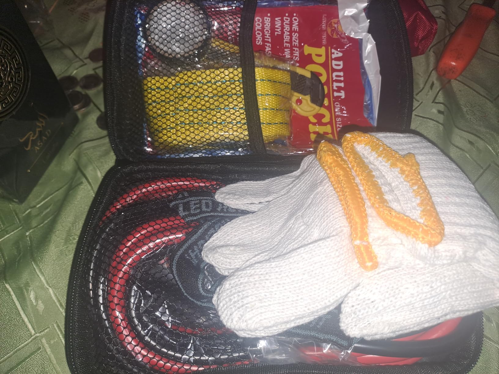 LIANXIN Car Roadside Emergency Kit, with Jumper Cables Car Safety Kits, Emergency Car Kit Tow Straps Headlamp Jumping Cables Safety Hammers Gloves customer photo 1
