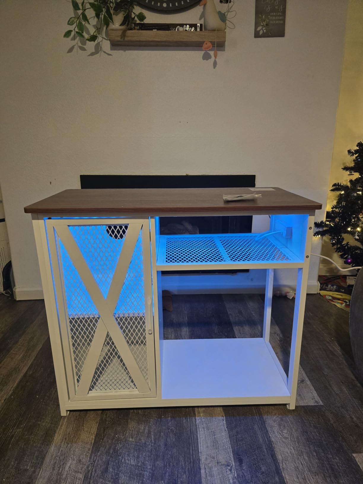 DWVO Reptile Tank Stand Aquarium Stand with Power Outlet & LED Light, Black | 75/90/120 Gallon Terrarium Stand Cabinet - Heavy Duty Fish Tank Stand for Turtle Tank, Reptile Terrarium, 2000LBS Capacity customer photo 1