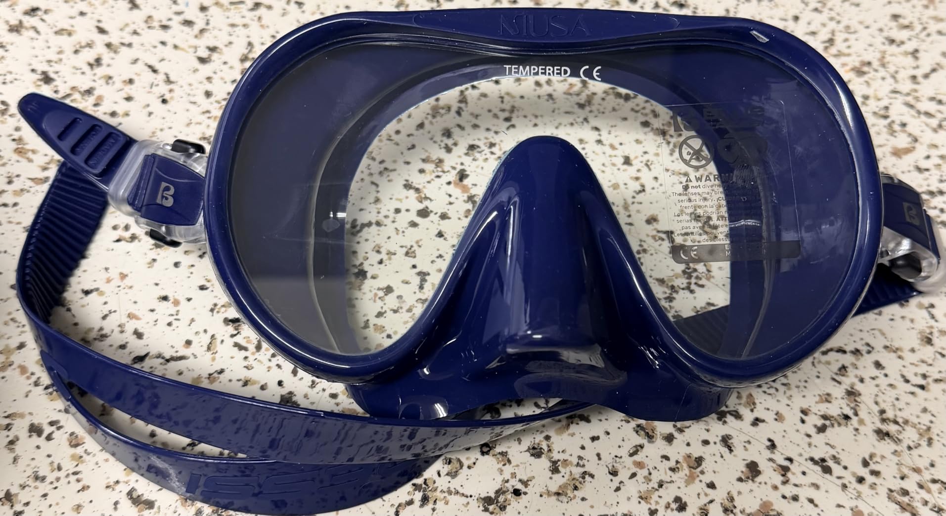 Cressi Adult Frameless Diving Mask - Wide View Mono Lens - Low Internal Volume - Pure Soft Silicone - Musa: Designed in Italy customer photo 1