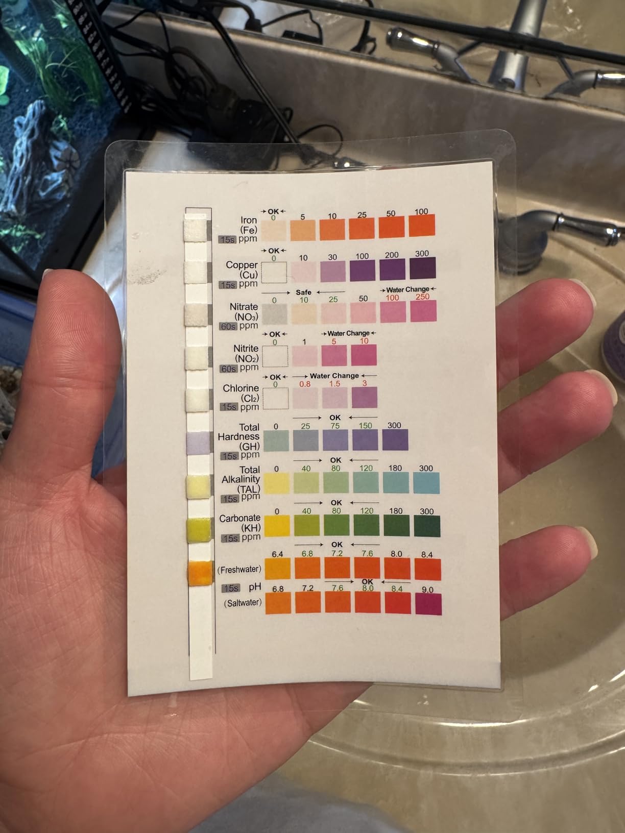 11 in 1 - Aquarium Test Strips | 950 Tests - 150 Strips | Fish Tank Aquariums Water Test Kit & ebook | Includes 50 Ammonia Strips customer photo 2