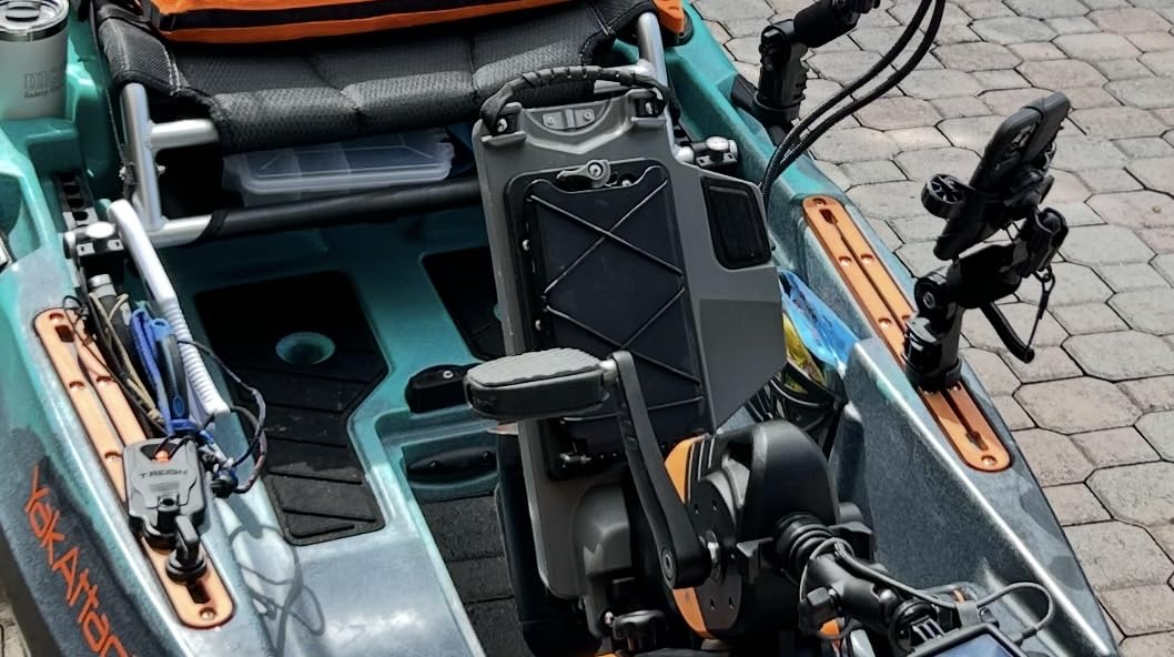 YakAttack RotoGrip Phone Holder Pro with LockNLoad Mount | Kayak Phone Mount for Fishing & Boating | One-Hand Operation | Fits iPhone 15 Pro Max, Galaxy S24 Ultra, Pixel 8 Pro | Made in USA customer photo 2