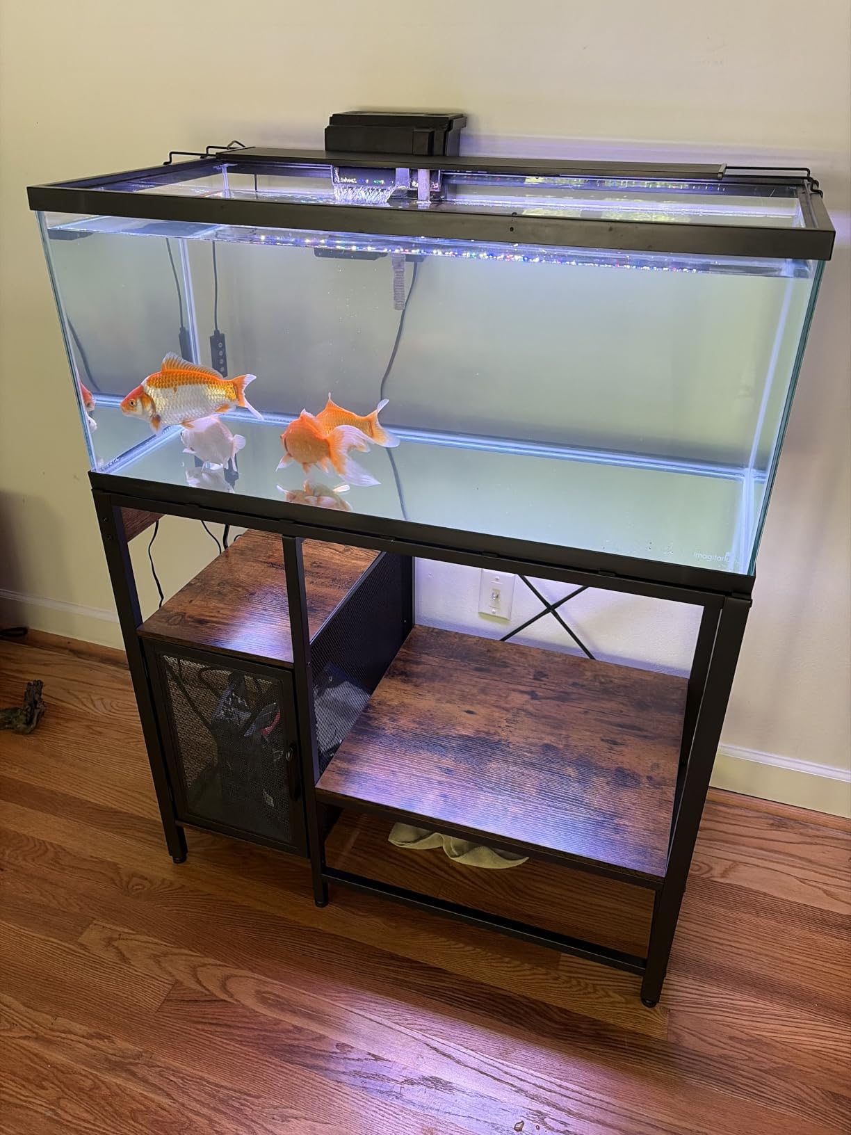 MAHANCRIS 20-37 Gallon Fish Tank Stand, Aquarium Stand with Power Outlet and Storage Cabinet, Heavy Duty Tank Stand Suitable for Turtle Tank, Reptile Terrarium, for Home Office, Black FTHB40E01 customer photo 1