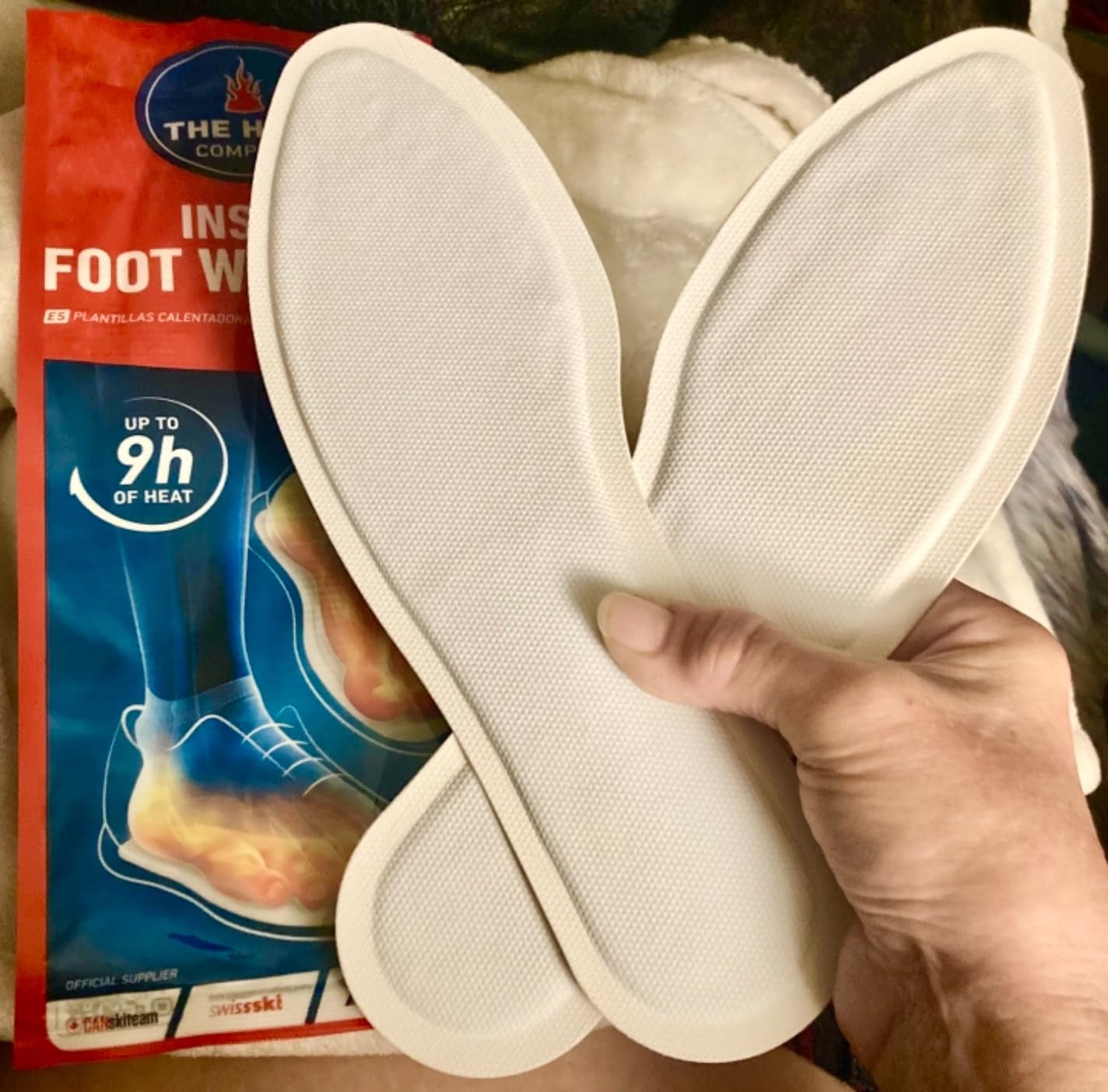 THE HEAT COMPANY Insole Foot Warmers - 6, 12 or 32 Pairs - S, M, L, XL - 9h of Warmth - Air Activated Feet Warmers - Purely Natural - Toe Warmers for Feet customer photo 2