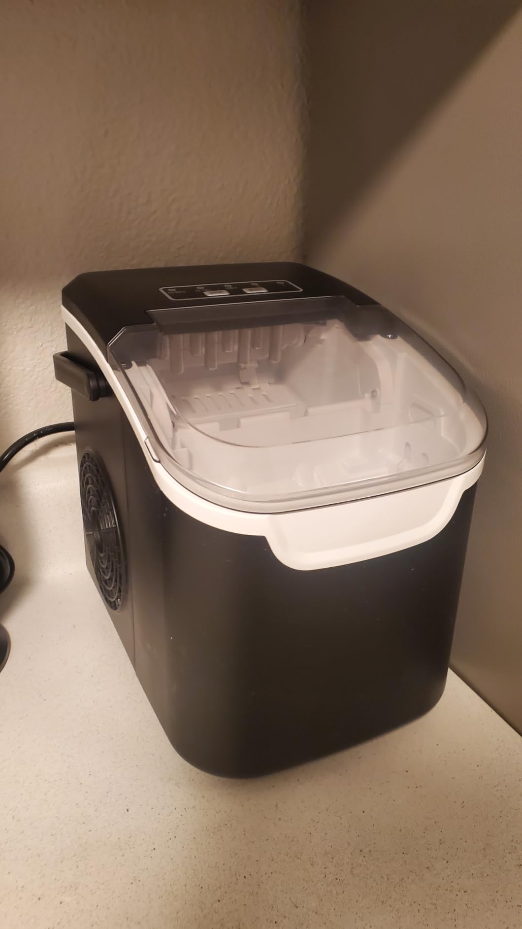 Antarctic Star Countertop Ice Maker Machine, 26Lbs/Day Fastest 6-Min Ice - 8 Bullet Ice In 6Min, 2 Sizes, Energy-Saving, Portable Handle, Self-Cleaning, Basket/Scoop, Home/Bar/Rv/Camping. Black customer photo 2