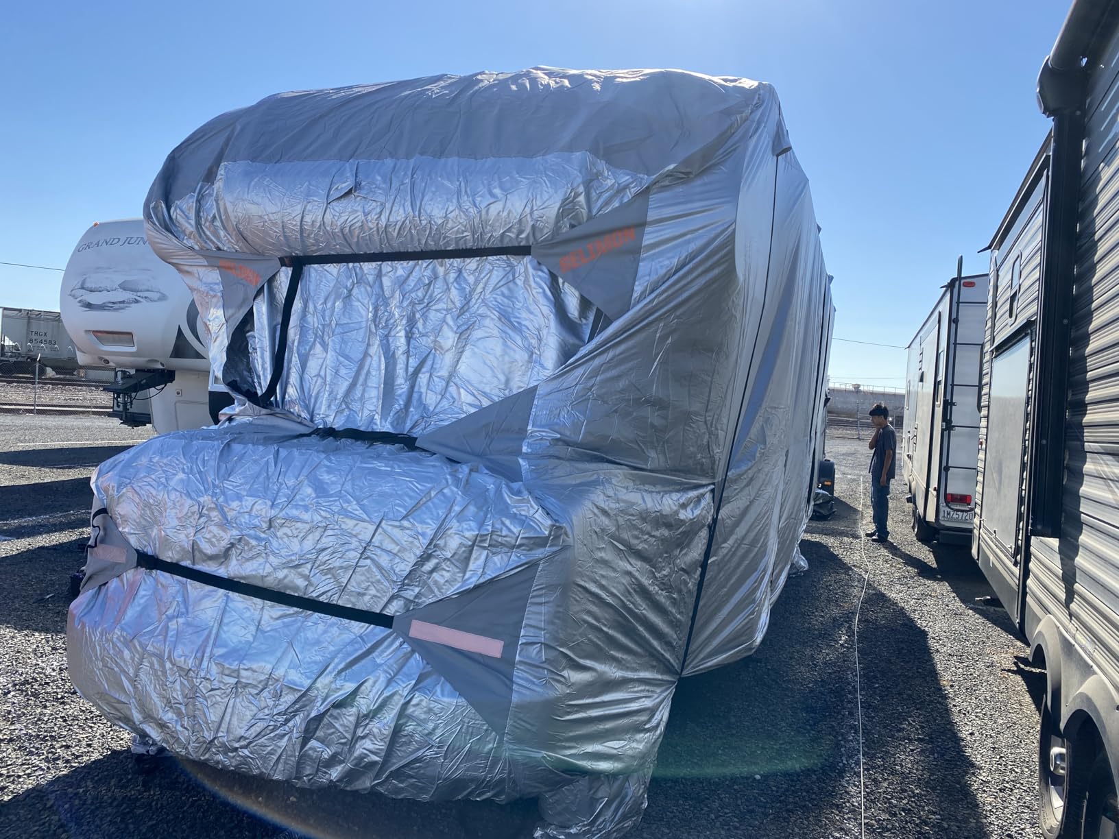 300D Top 5th Wheel RV Cover with Waterproof PU Coating Rip-Resistent & Anti-UV Winter Camper Cover Fits 37' to 41' Toy Hauler customer photo 1