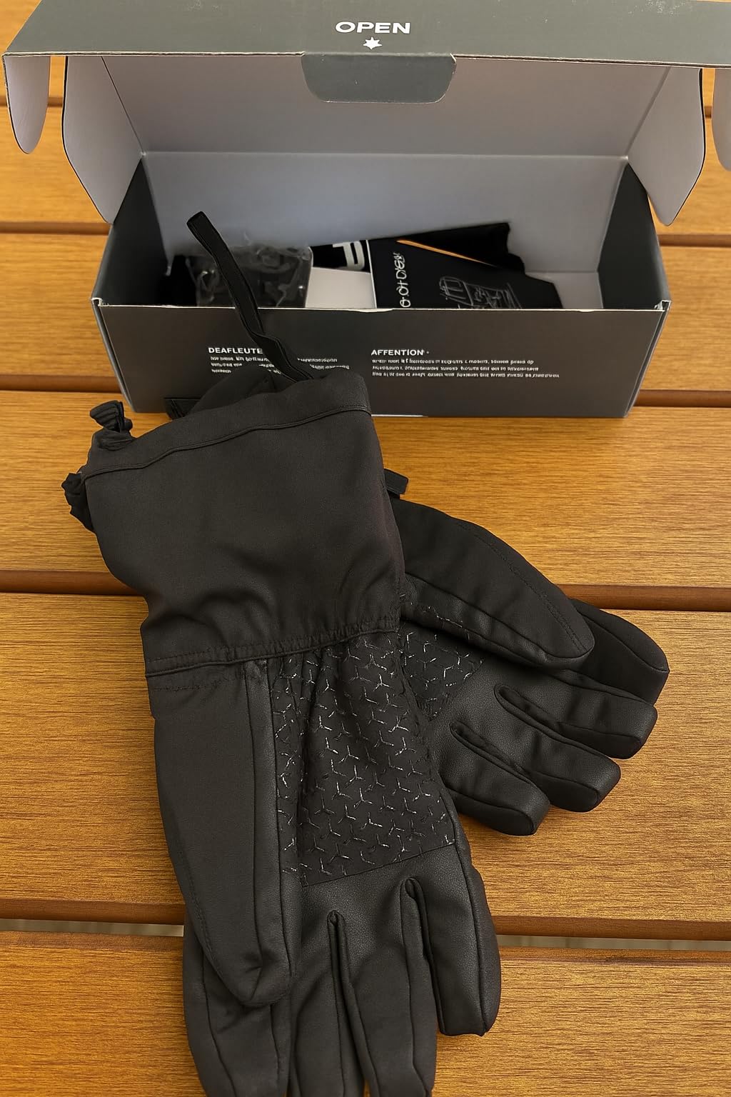 Heated Gloves, Rechargeable Heated Gloves for Men Women, Waterproof Electric Heating Ski Gloves with Touchscreen for Cold Weather Motorcycle Skiing Snowboarding Hiking Hunting Gifts customer photo 2