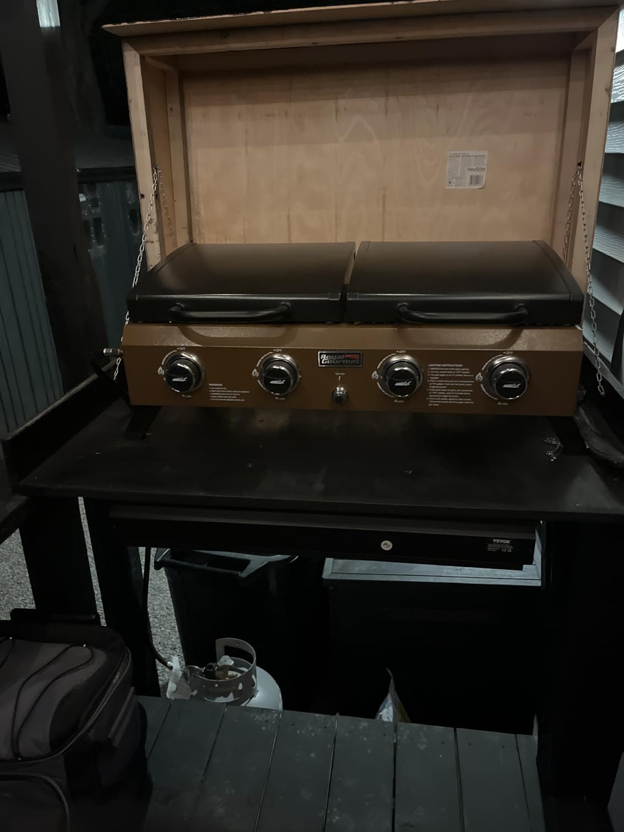 GD4002TPY Portable Tabletop Grill & Griddle Combo Bronze Gold | 4-Burner Portable Propane Gas Grill Griddle Combo with Hood for Backyard, Camping, Picnicking and Tailgating, 40,000 BTU customer photo 2