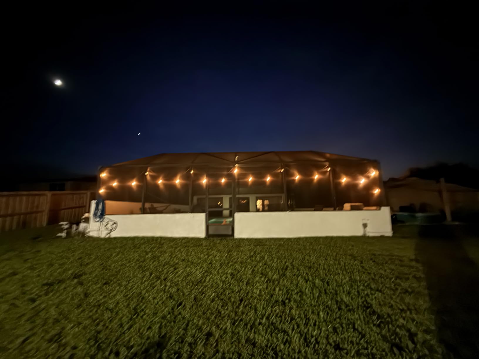 100FT Solar String Lights Outdoor Waterproof with Remote & Timer, LED Shatterproof ST38 Bulbs, USB & Solar Powered Patio Lights for Backyard, Porch, Garden, Wedding Decor, Dusk to Dawn Lighting customer photo 2