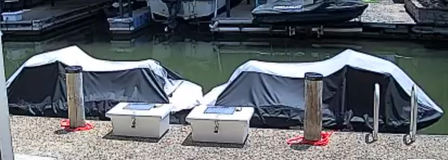 600D Outboard Motor Cover Fit Boat Engine 115-250 HP, Waterproof Heavy Duty Solution-Dyed Fabric for All-Weather Protection customer photo 1