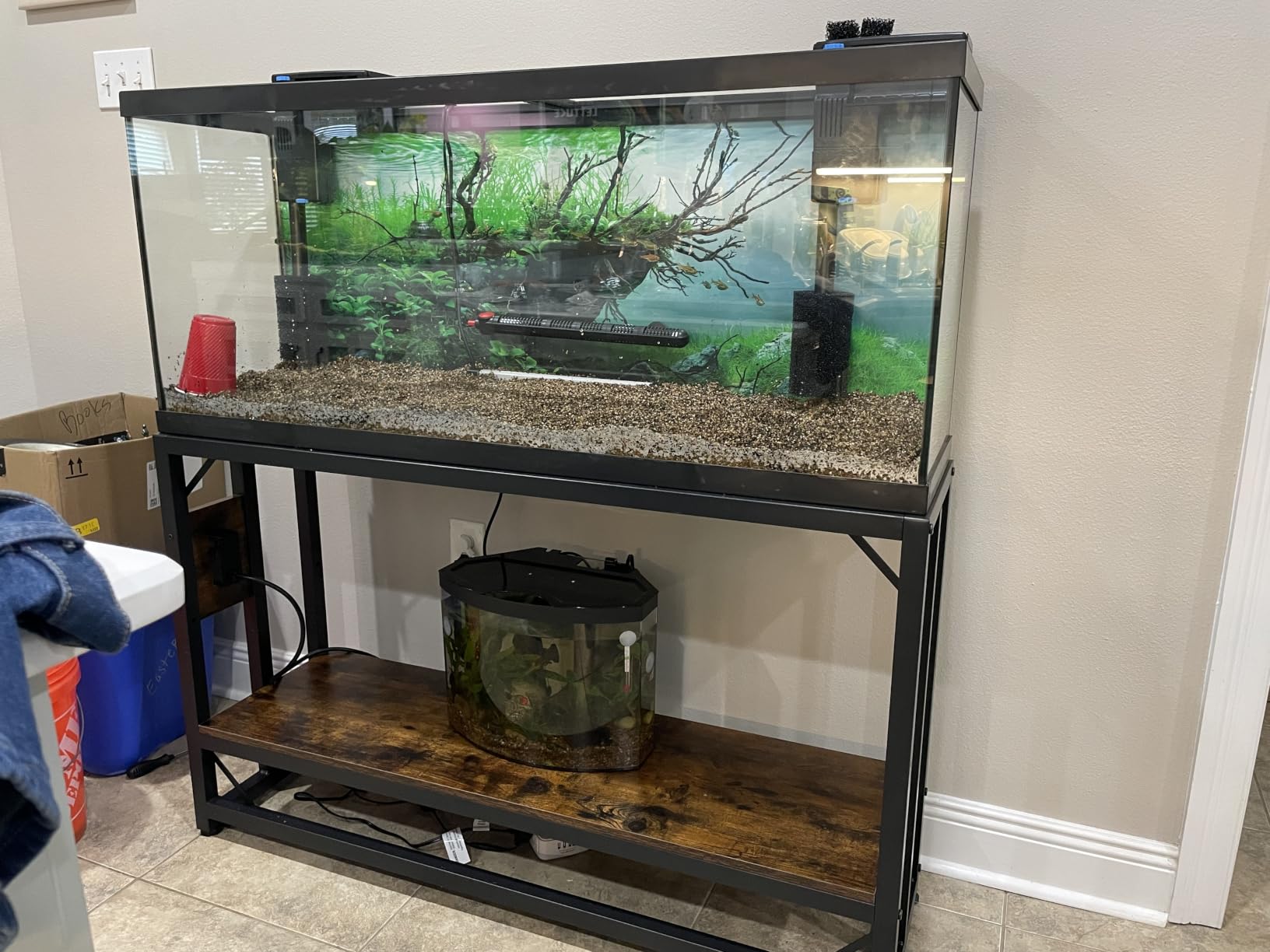 METYERRY 55 Gallon Fish Tank Stand with Power Outlet, Adjustable Aquarium Stand, Heavy Duty Terrarium Stand,Metal Frame Reptile Turtle Tank Stand Suitable for Home Office,860LBS Capacity, Rustic Brown customer photo 1