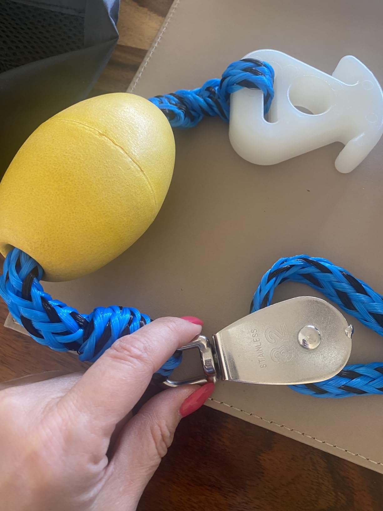 Heavy Duty Boat Tow Harness for Tubing, Self Centering Boat Tow Rope for Tubing 1-4 Riders with 360° Rotating Pulley and Large Hooks, Floating Tube Rope for Boats, Towable Tubes customer photo 1