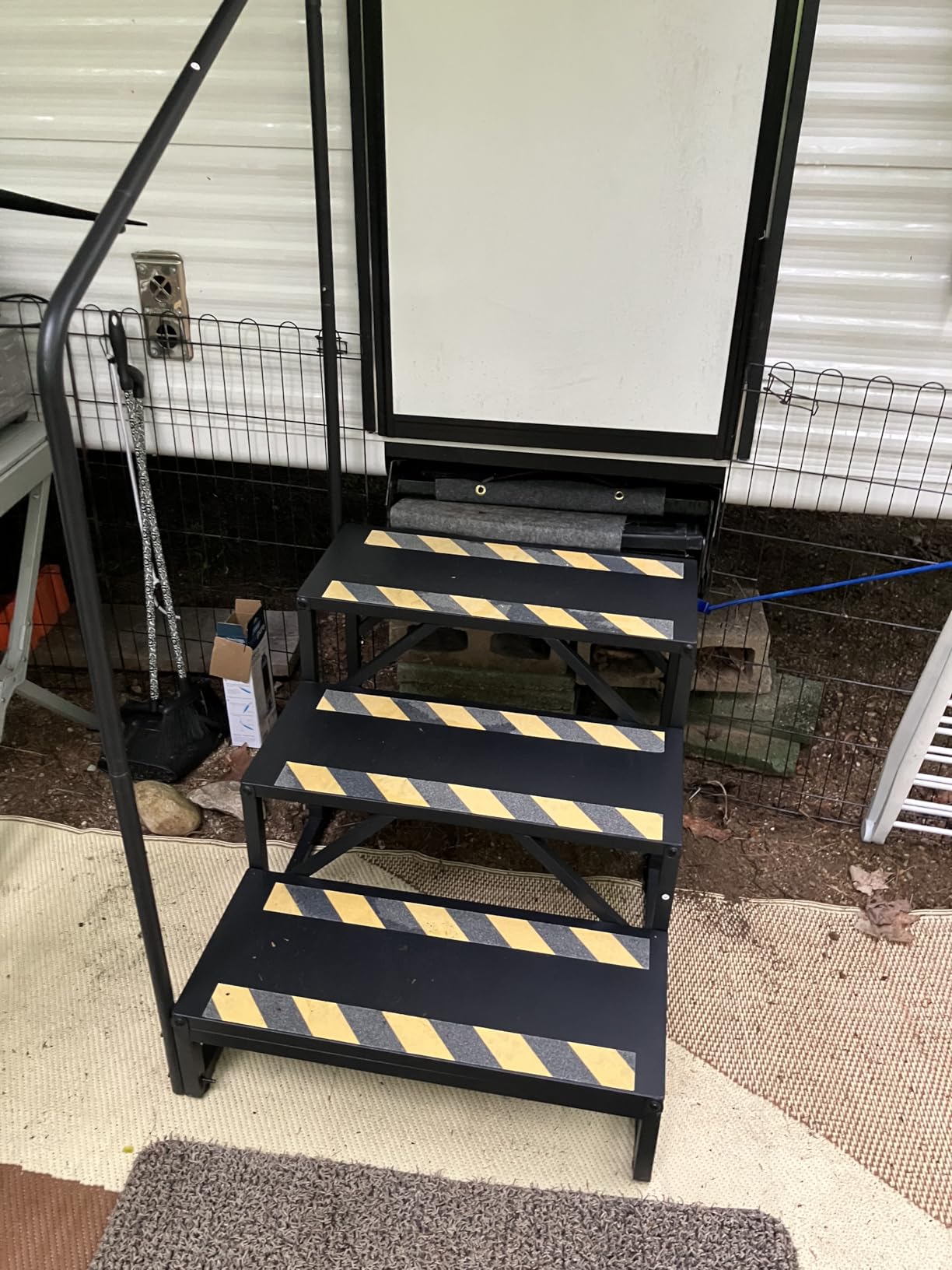 RV Step with Handrail, 3-Step Stable Heavy Duty Universal Stair | Anti-Slip For RV Travel Trailers Pool Hot Tub Trampoline customer photo 1