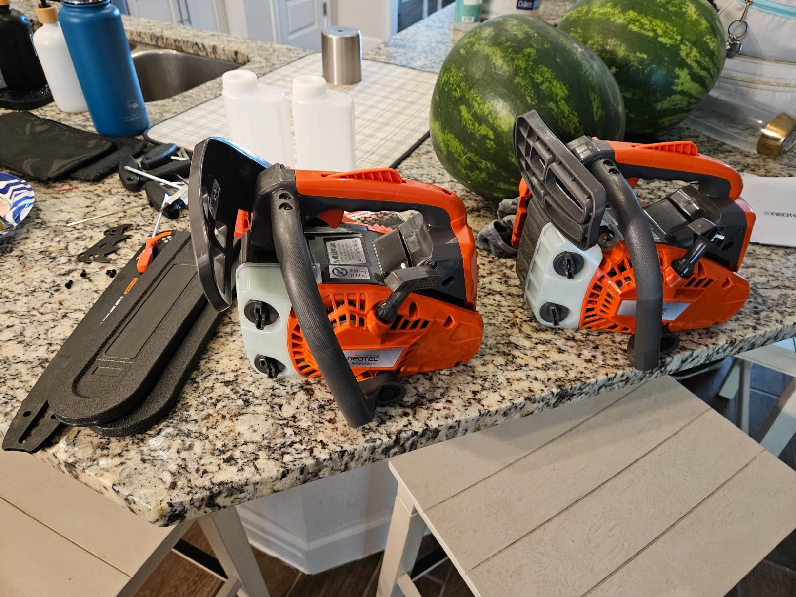 NEO-TEC 62cc 20 Inch Gas Powered Chainsaw 2-Cycle Petrol 3.5HP Handheld Reliable Motosierra De Gasolina for Tree Pruning Wood Cutting Firewood Preparation and Yard Maintenance customer photo 1