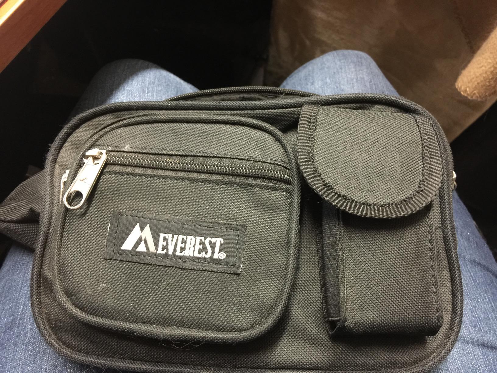 Everest Multiple Pocket Waist Pack, Black, One Size, 044MDH-BK customer photo 1