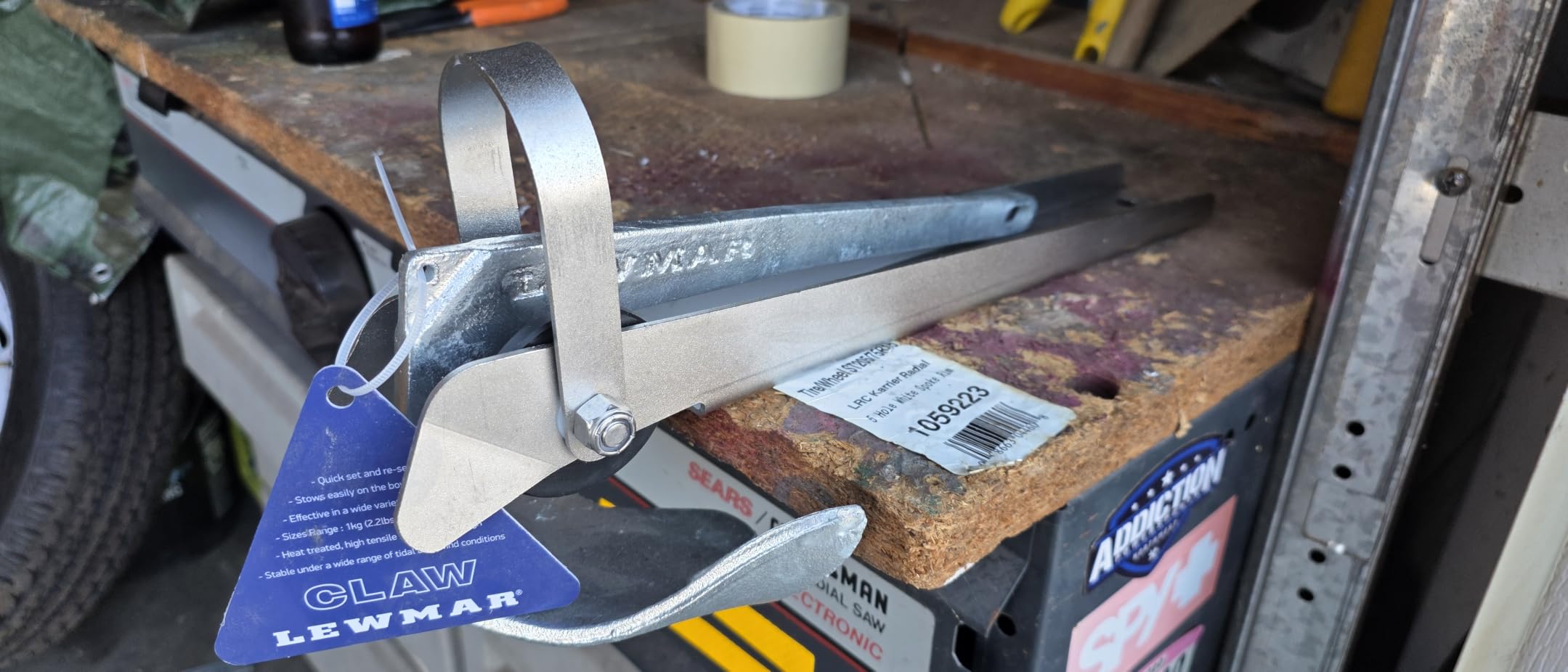 Lewmar Galvanized Steel Claw Anchor 2.2 lbs. for Boats 13'-20', Bruce-Style Claw for Quick Setting, Bow Roller Compatible - 2020202241 customer photo 1