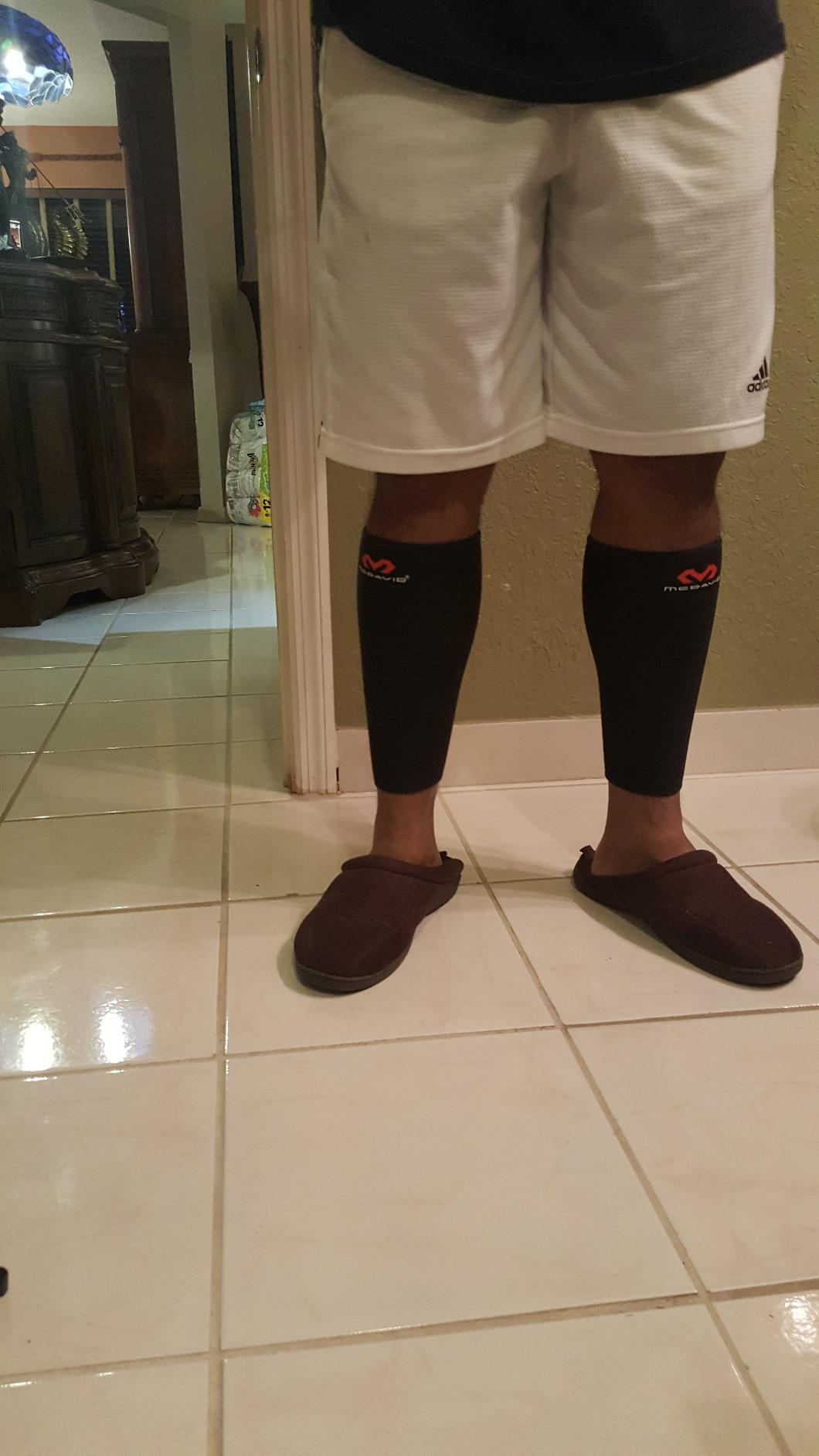 McDavid Calf Compression Sleeve for Men and Women - Shin Splints, Varicose Veins, Calf Strains - Running, Walking, Hiking customer photo 1