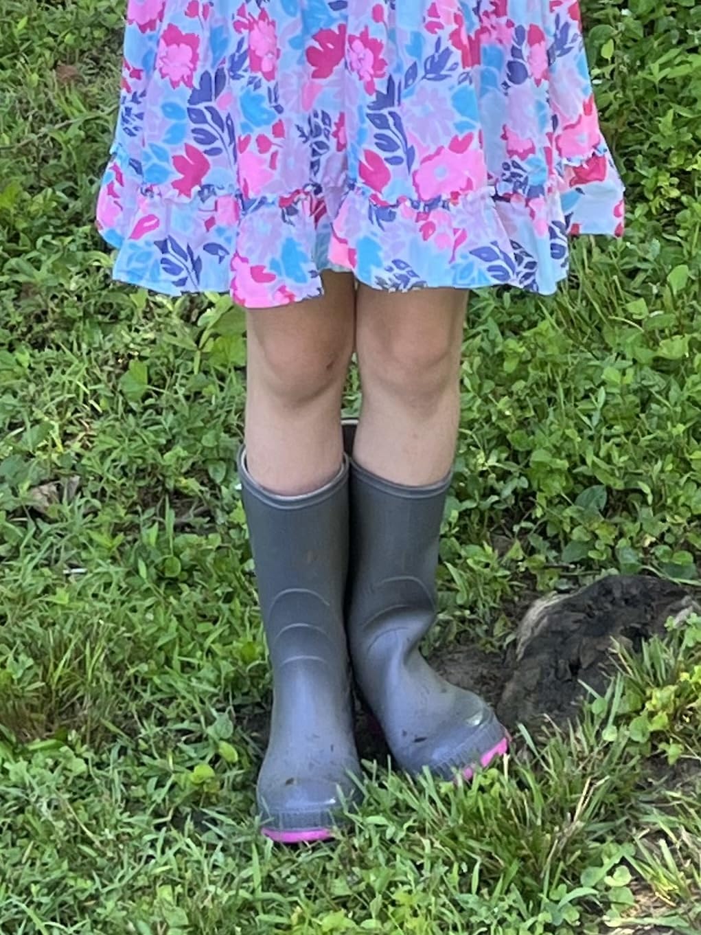 Kamik Kid Stomp Rain Boots - Waterproof Rain Boots for Boys & Girls - Slip-Resistant Mud Traction Footwear - Easy Pull-On Rubber Footwear with Woven Lining - Pull-on Style customer photo 1