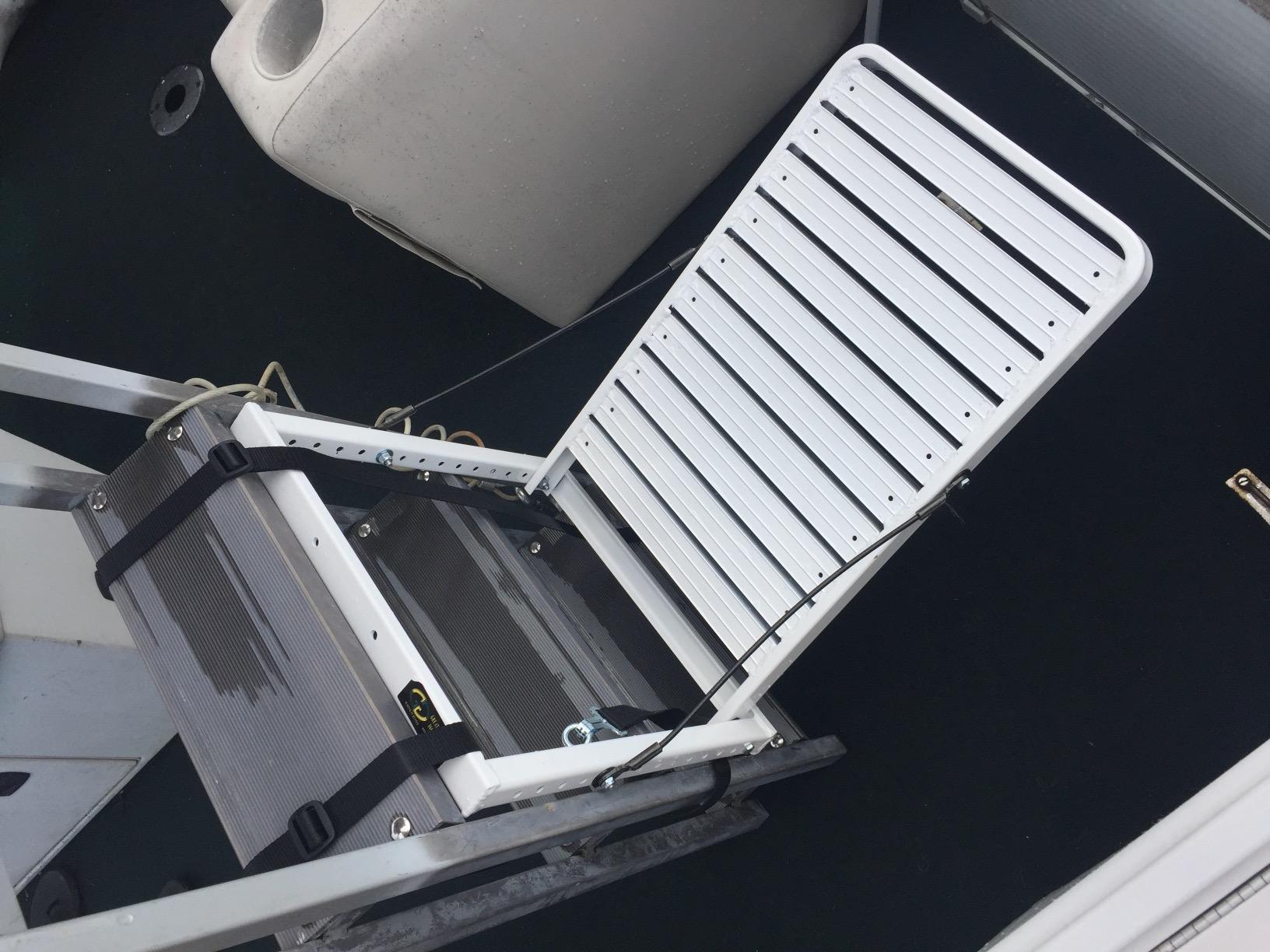 Load-A-Pup 14x20in Pet-Loading Platform customer photo 1