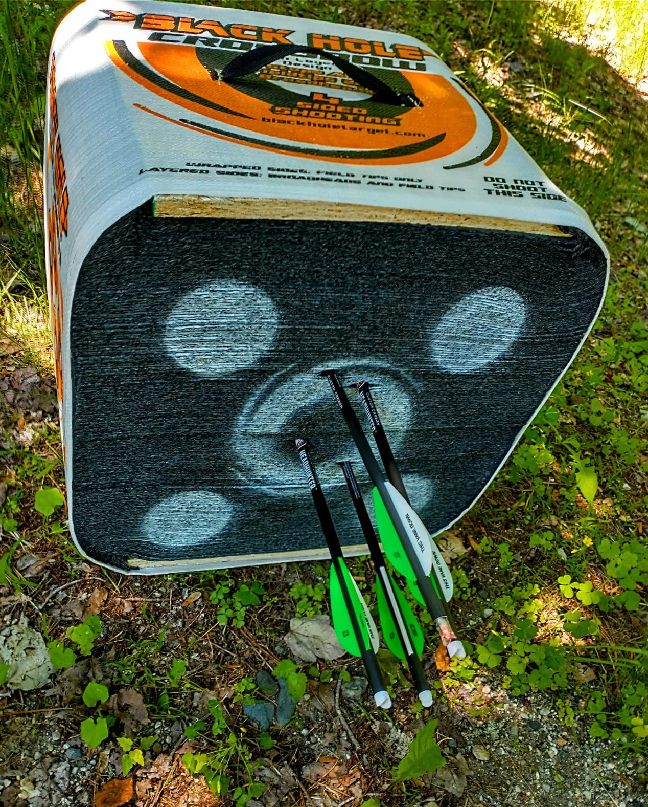 Black Hole 4-Sided Archery Target, Uses Friction Not Force to Stop All Field Points and Broadheads, Open-Face Layered Design, Lightweight and Carry Strap for Portability customer photo 1