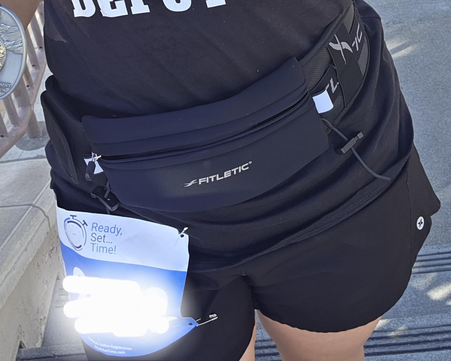 Fitletic Ultimate II Running Pouch with Gels, Runners Pouch, Running Waist Belt with Gel Loops, Exterior Pocket, Inner Pocket, and Integrated Bib Toggles customer photo 2