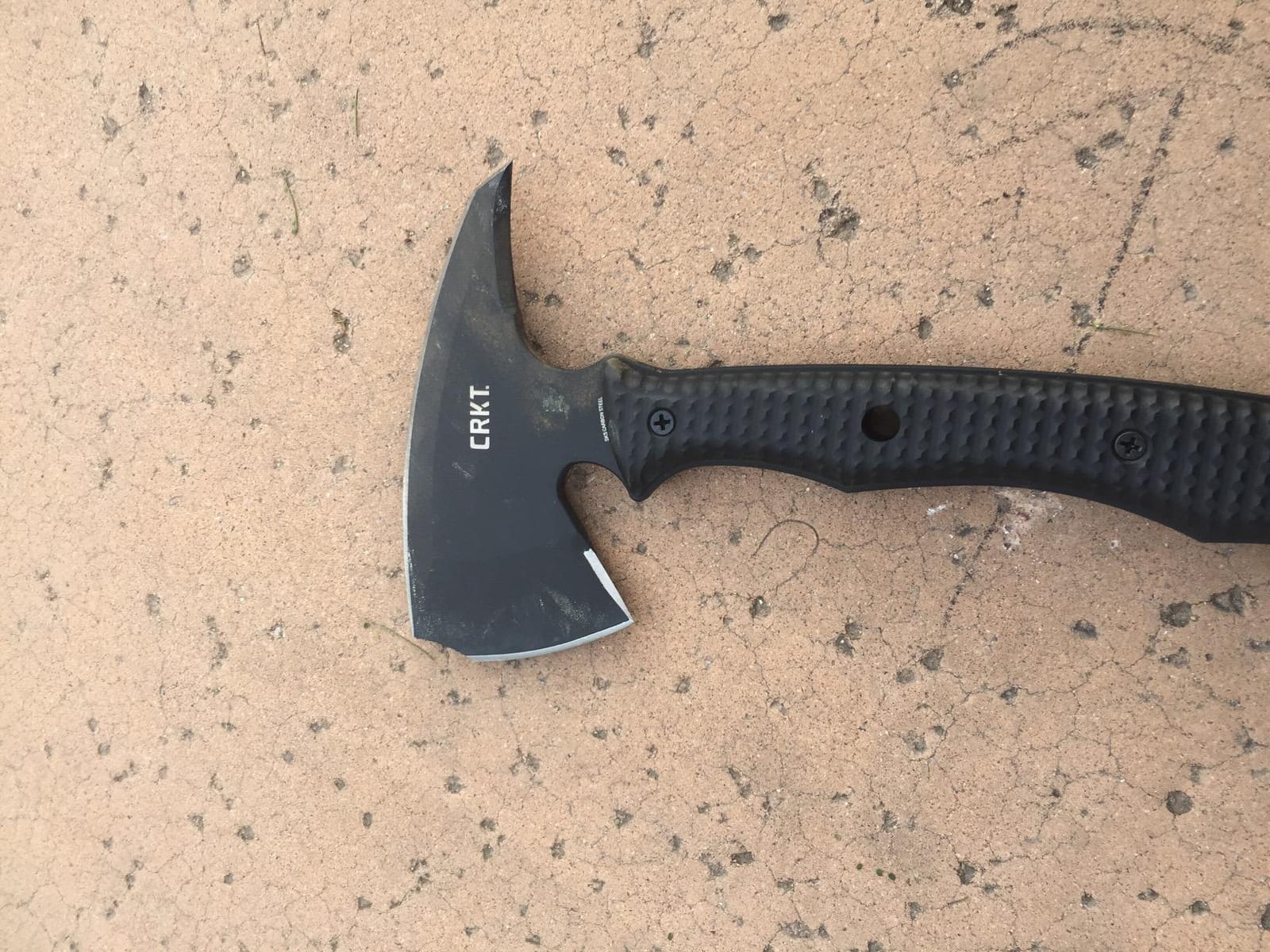 CRKT Kangee T-Hawk Outdoor Survival Black Tomahawk with Sheath: SK-5 Plain Edge Blade, Glass-Reinforced Nylon Handle, 2725 customer photo 2