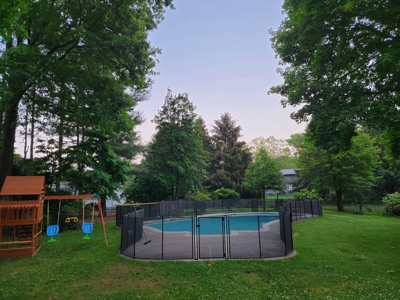 Pool Fence DIY by Life Saver Fencing Section Kit, 4 x 12-Feet, Black customer photo 1