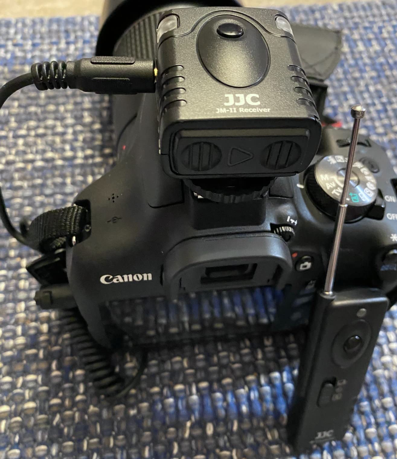 JJC Wireless Remote Control Shutter Release for Canon EOS Rebel T7 T6 T5 | for EOS R50V R6 V R6 Mark III II R7 R8 R10 R100 RP R T8i T7i T6i T6s T5i T4i SL3 SL2 2000D 70D 77D 80D 90D M6 Mark II & More customer photo 1