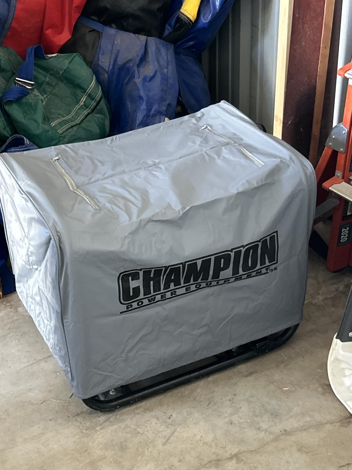 Champion Power Equipment Weather-Resistant Storage Cover for 3000 to 5500-Watt or Higher Inverter Generators customer photo 2