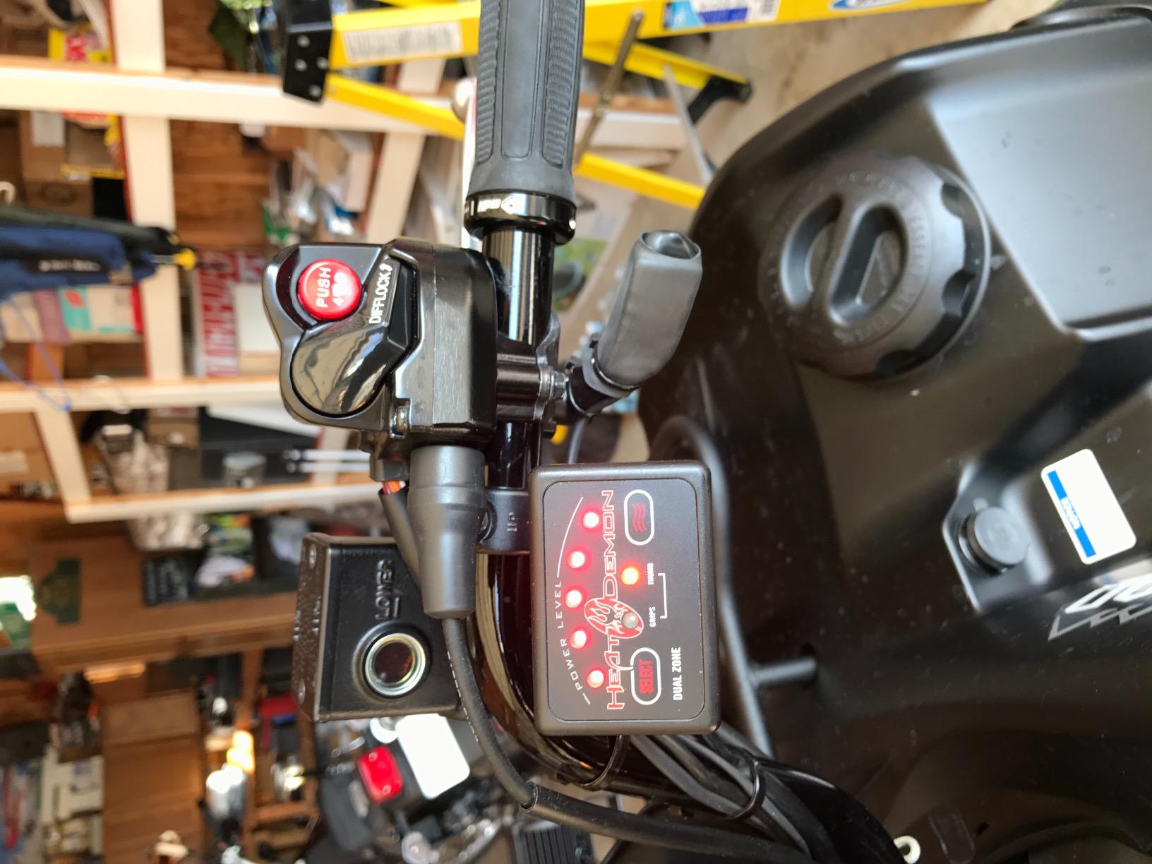 Heat Demon 215047 Dual Zone ATV Clamp-On Heated Grip Kit customer photo 2