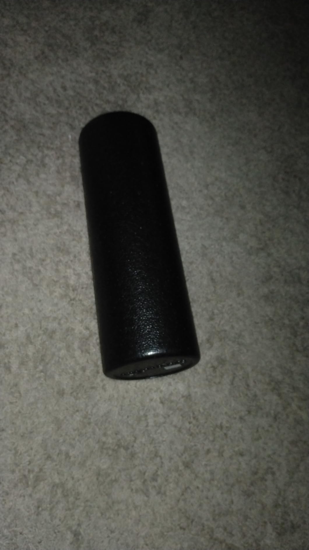 Amazon Basics High-Density Foam Roller for Exercise and Recovery, 18 Inches, Black customer photo 1
