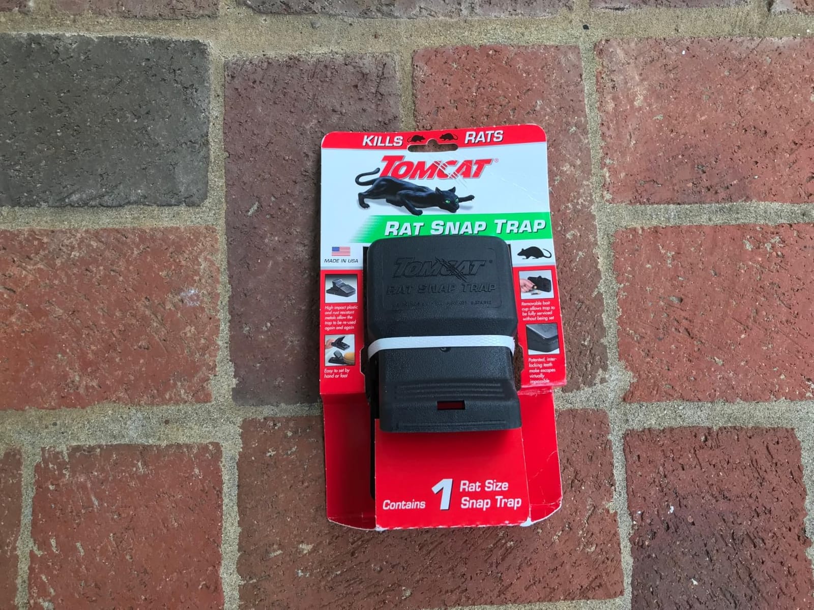 Tomcat Rat Snap Trap, 1 Rat Size Trap | Reusable - Effectively Kill Rats - Ideal for Home and Farm Use customer photo 1