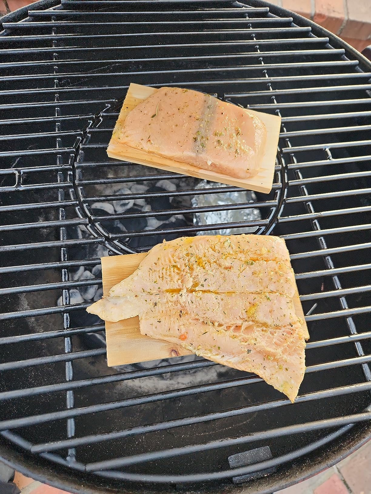 Jaccard Ready 2 Grill Pre-Soaked Cedar Planks, Premium Wood Planks For Serving, Ideal Grilling Accessories for Gas, Ceramic, and Charcoal Grills, Small, 2 Planks customer photo 2