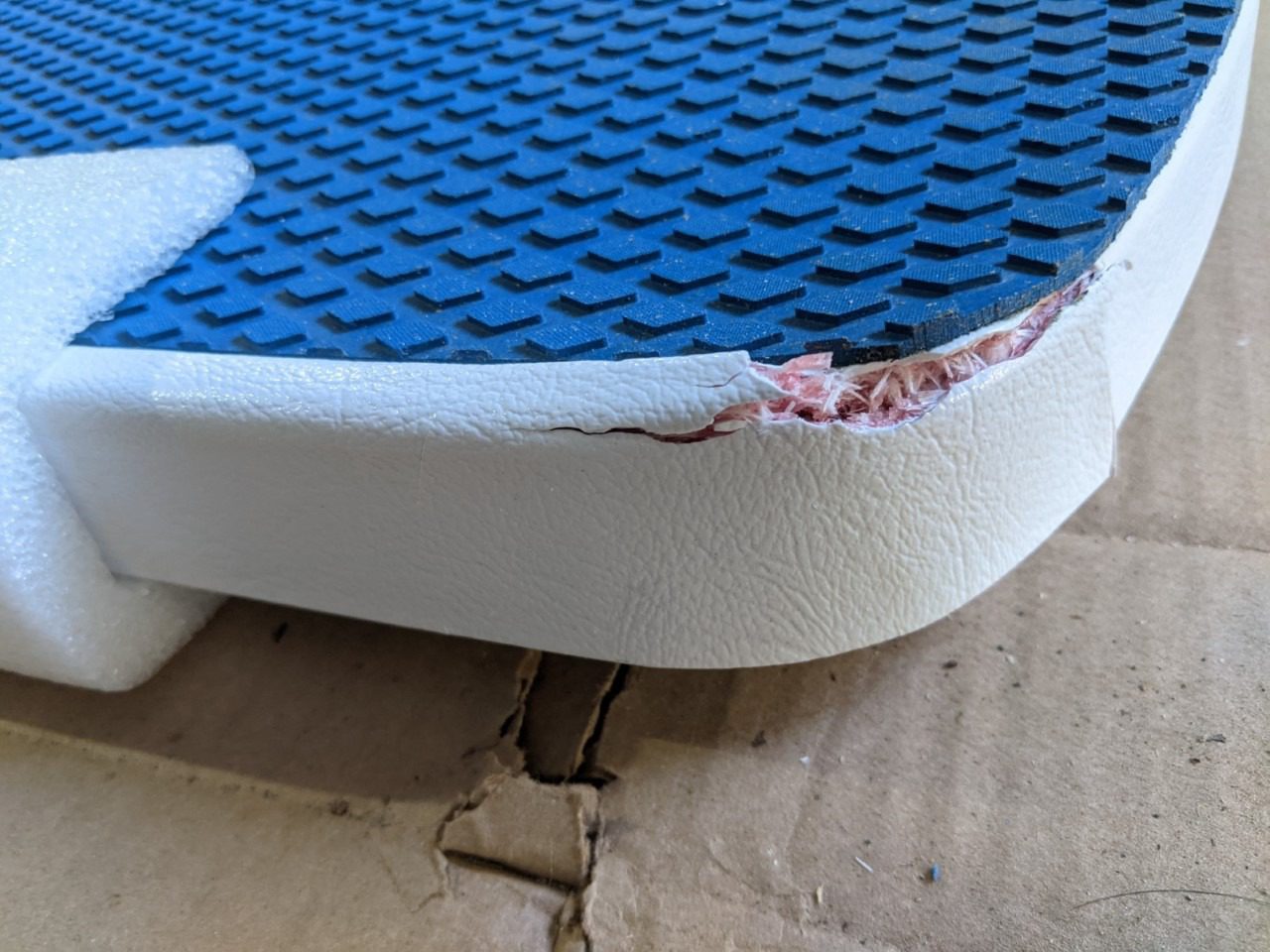 S.R. Smith 66-209-576S2B Diving Board, 6-Foot, Radiant White with Blue TrueTread customer photo 2