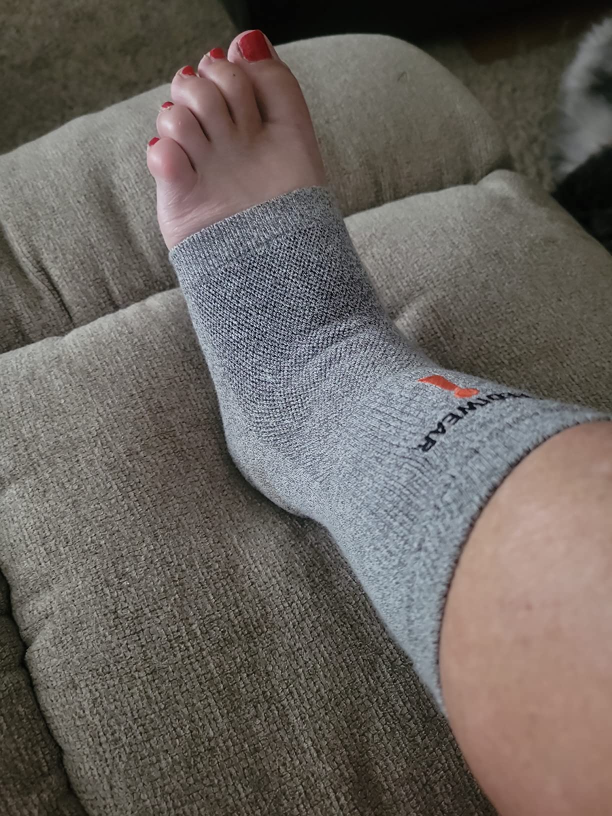 Incrediwear Ankle Sleeve - Infrared Ankle Brace for Women and Men to Support Pain Relief, Swelling, Plantar Fasciitis, Sprains, Achilles, Arthritis customer photo 2