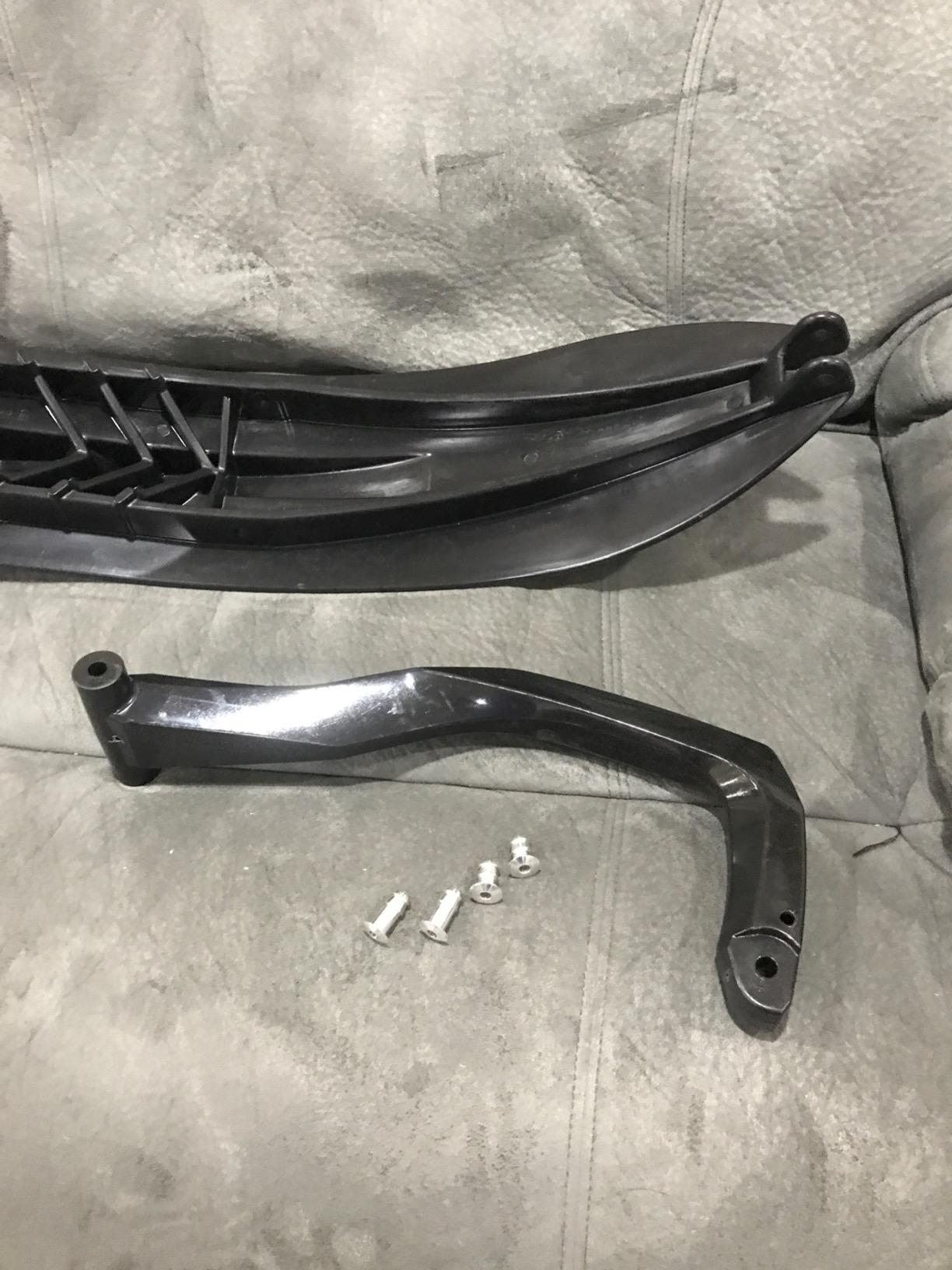 Ski-Doo OEM Black Snowmobile Pilot DS-2 Ski Kit, 860201487-1 customer photo 1
