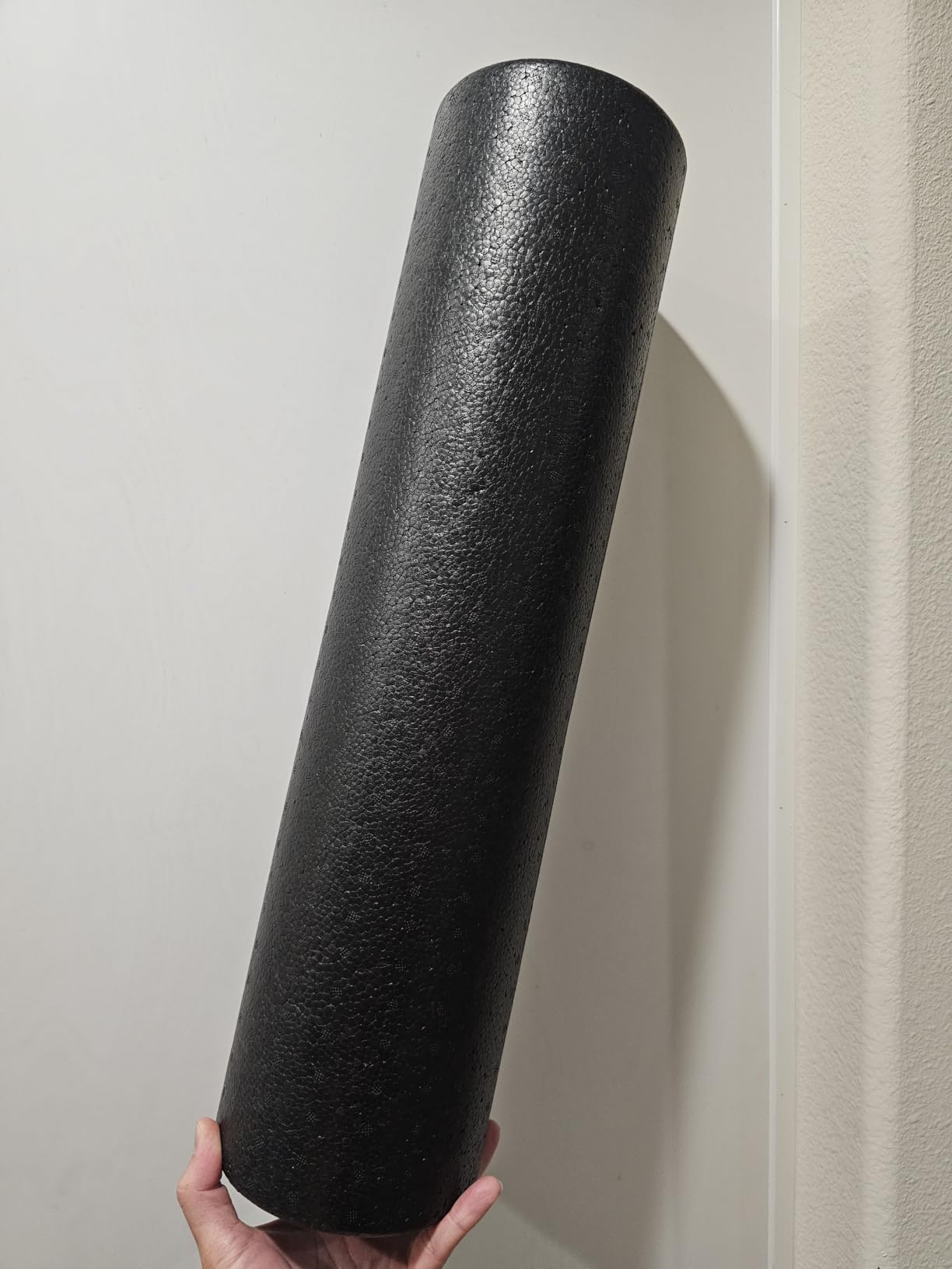 Amazon Basics High Density Foam Roller for Exercise and Recovery, 24 Inches, Black customer photo 1