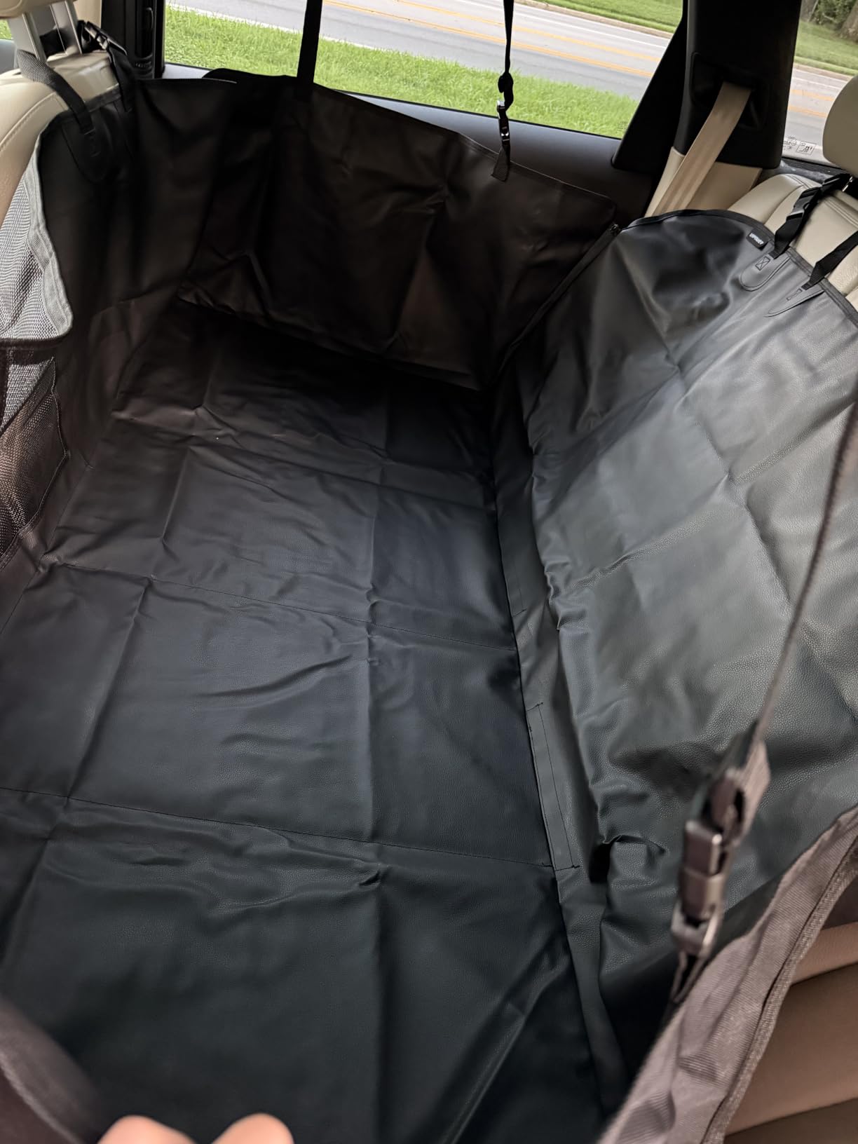 URPOWER Dog Car Seat Cover for Back Seat, Waterproof Hammock for Car & SUV | 600D Oxford, Side Flaps with Zippers, Scratch Resistant, Non-Slip, Easy Install, Machine Washable, Dog Seat Belt Included customer photo 2